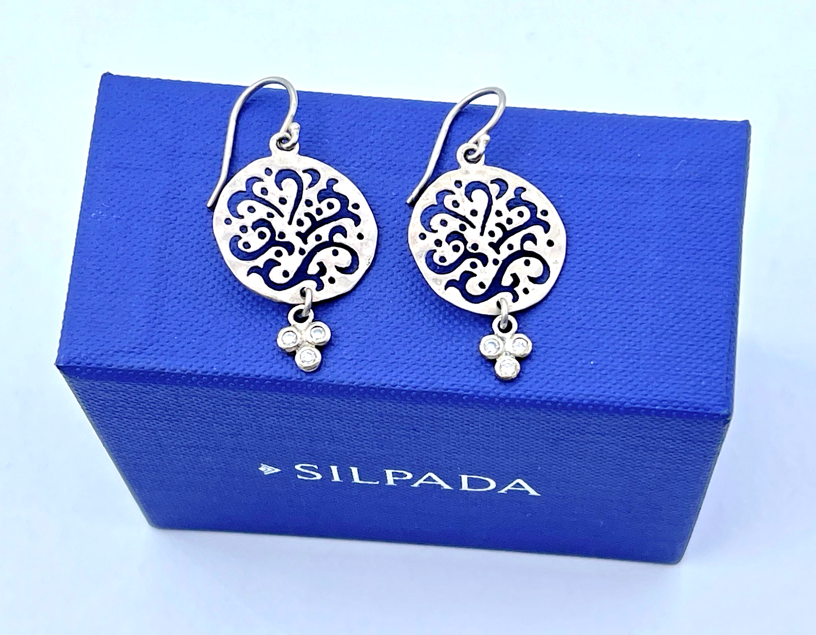 Vtg Silpada Sterling Silver, Cut Above, CZ Filigree Dangling Disc Earrings W2368